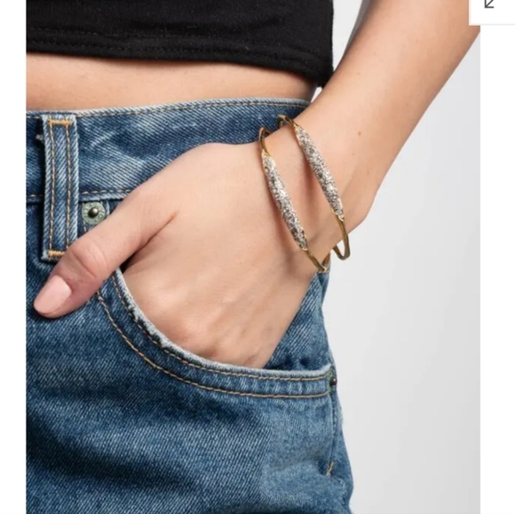 NWOT Alexis BittarCrystal Encrusted Solanles Cuff Bracelet - Picture 8 of 12